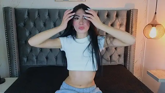 Anya Belth online show from April 2026 07:39:01 PM
