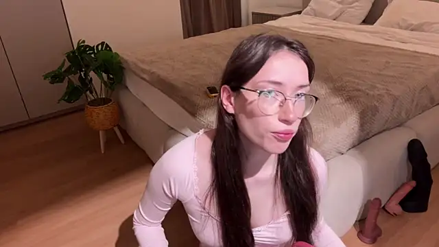 Snapshot of Kelly_Berry__ chatting on October 2025 11:44:01 AM Kelly Berry online show from October 2025 11:44:01 AM