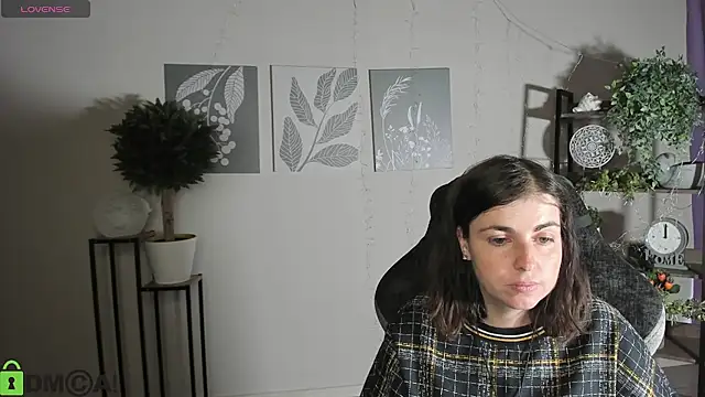 MartaEdams online show from July 2026 06:47:02 AM