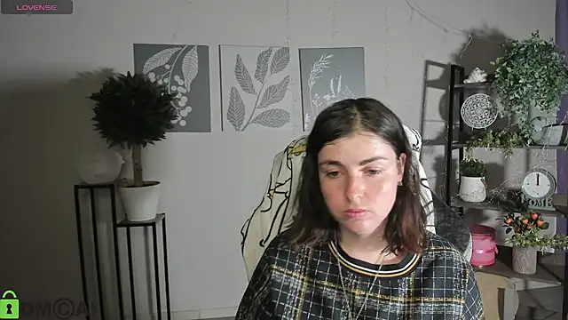 MartaEdams online show from July 2026 05:01:01 AM