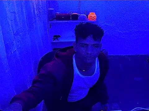 tonny1997duran online show from May 2026 02:42:01 AM