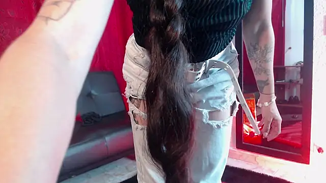 Snapshot of Samy_Hoops chatting on December 2025 07:31:01 PM Samy Hoops online show from December 2025 07:31:01 PM