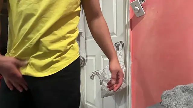 kSwisssxxx online show from December 2025 05:18:02 PM