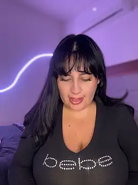 victoria amatista  online show from June 2026 06:22:02 AM