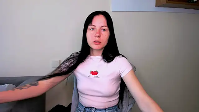 Snapshot of Elle_Pearl_ chatting on May 2026 05:58:01 AM Elle Pearl online show from May 2026 05:58:01 AM