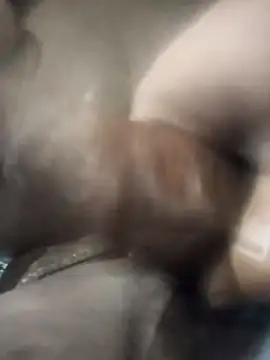 Snapshot of Curvy_Pounder chatting on November 2025 07:07:01 AM Curvy Pounder online show from November 2025 07:07:01 AM