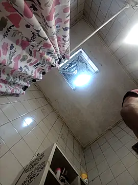 juanpa8453 online show from October 2025 05:02:02 PM