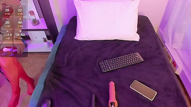 Samaraa Smith online show from October 2025 12:12:02 PM