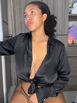 Snapshot of Mia_sweet80 chatting on September 2025 02:45:01 AM Mia sweet80 online show from September 2025 02:45:01 AM