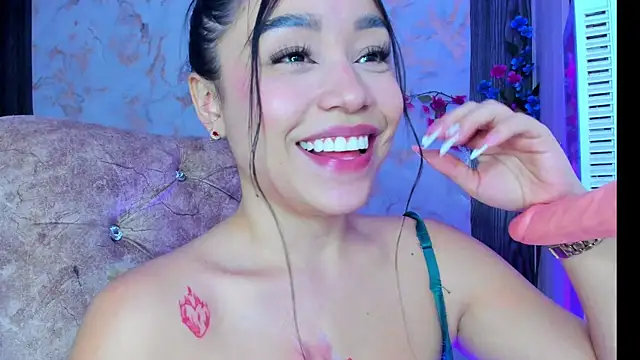 Eva cutte online show from April 2026 05:30:01 PM