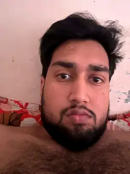 Snapshot of aka_big chatting on November 2025 05:07:01 AM aka big online show from November 2025 05:07:01 AM