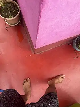 Snapshot of darkbluemoon chatting on November 2025 08:57:02 AM darkbluemoon online show from November 2025 08:57:02 AM