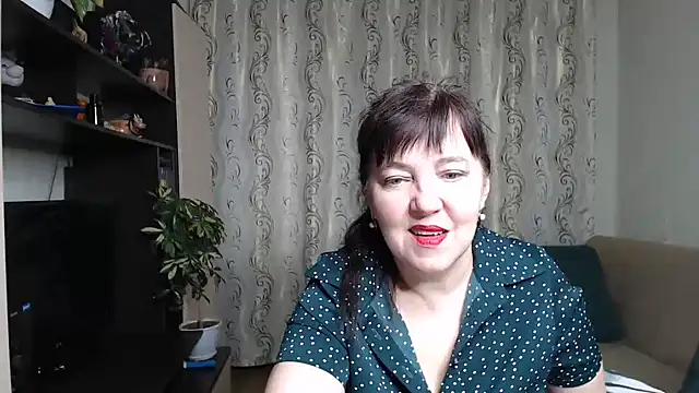 Snapshot of Illusionq chatting on October 2025 05:07:02 AM Illusionq online show from October 2025 05:07:02 AM