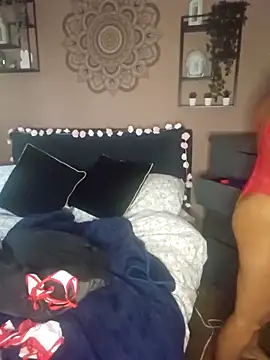 LonelyLucinda online show from September 2025 06:30:02 AM