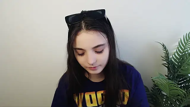 Sun Shine   online show from October 2025 07:09:02 AM