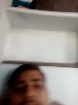 Desirock001 online show from November 2025 05:29:02 AM