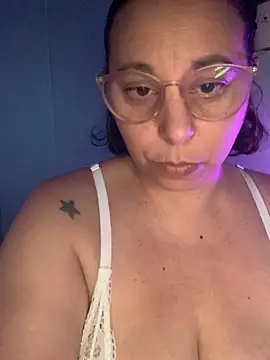 LupeLok online show from October 2025 10:30:01 PM