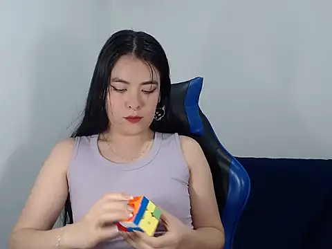 Snapshot of EloiseJun chatting on November 2025 03:50:01 AM EloiseJun online show from November 2025 03:50:01 AM