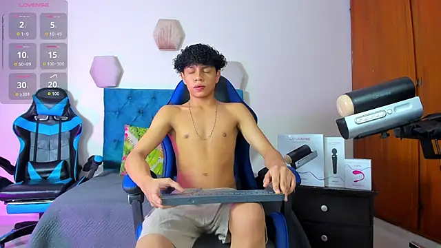  taylor black online show from September 2025 09:07:02 PM