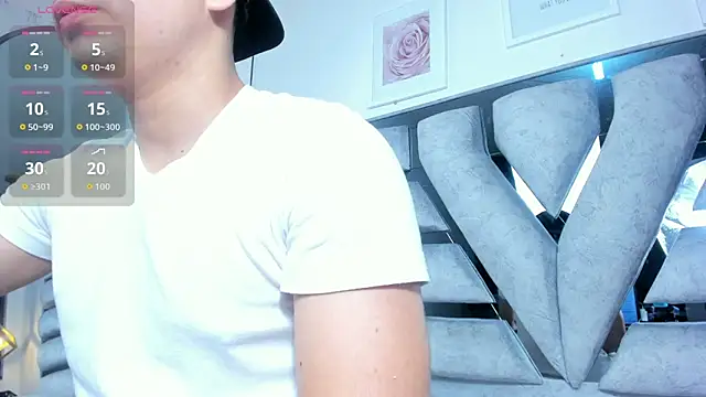 lianfox  online show from February 2026 12:33:01 PM