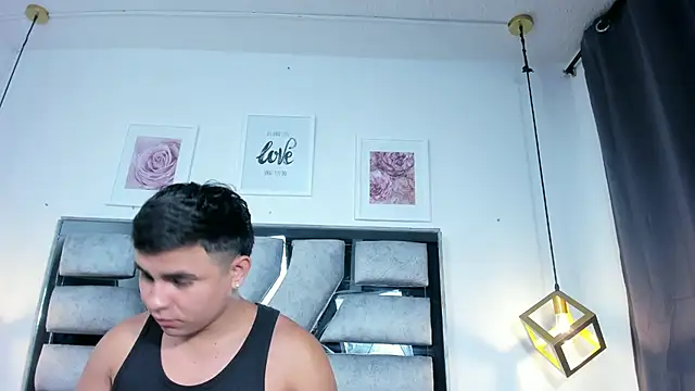 lianfox  online show from March 2026 12:11:01 PM