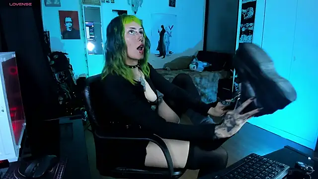 kattusauruss online show from July 2026 01:00:01 AM