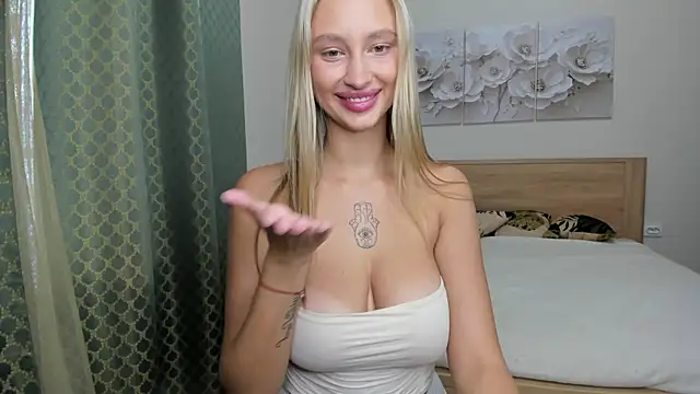 Snapshot of sayo_mao18 chatting on September 2025 08:59:02 AM sayo mao18 online show from September 2025 08:59:02 AM