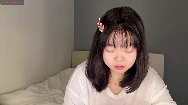 Kittenfishing online show from October 2025 03:12:02 AM