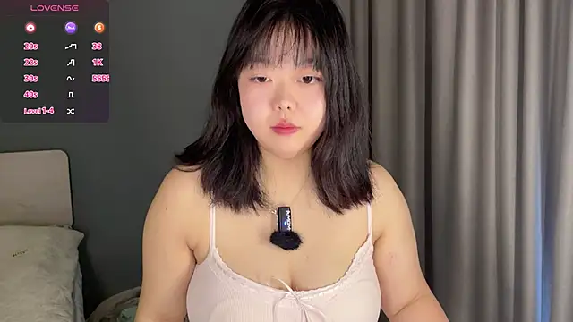 Kittenfishing online show from October 2025 06:55:02 AM