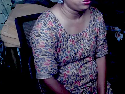 Snapshot of LushVamp chatting on October 2025 03:35:02 PM LushVamp online show from October 2025 03:35:02 PM