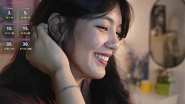 MoiraEger online show from September 2025 04:07:01 PM