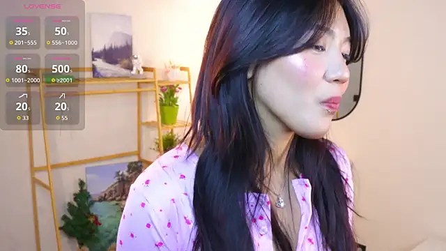 MoiraEger online show from February 2026 04:02:01 PM