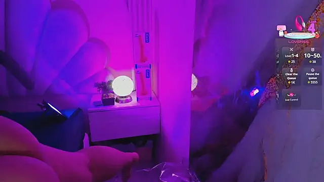 hinata dolly online show from April 2026 11:10:01 AM