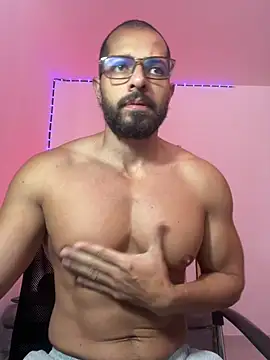 magnumchris online show from May 2026 12:54:02 PM
