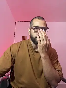 magnumchris online show from May 2026 02:07:02 AM
