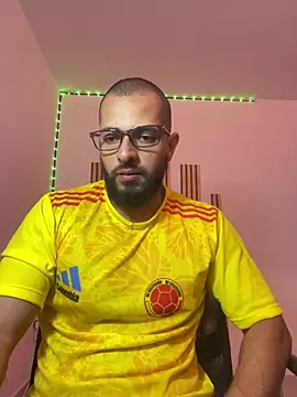 magnumchris online show from July 2026 03:00:02 AM