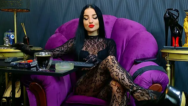 Snapshot of VivianReeve chatting on October 2025 05:59:01 AM VivianReeve online show from October 2025 05:59:01 AM