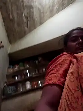 Snapshot of aunty_sumy chatting on October 2025 05:39:01 AM aunty sumy online show from October 2025 05:39:01 AM