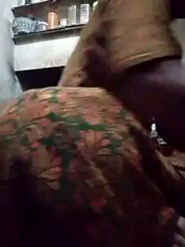 Snapshot of aunty_sumy chatting on October 2025 01:09:02 AM aunty sumy online show from October 2025 01:09:02 AM