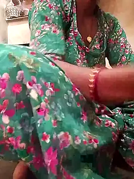 Snapshot of aunty_sumy chatting on November 2025 08:35:01 AM aunty sumy online show from November 2025 08:35:01 AM