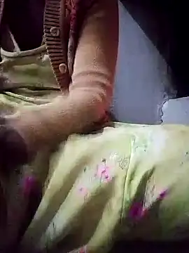 Snapshot of aunty_sumy chatting on November 2025 01:59:02 AM aunty sumy online show from November 2025 01:59:02 AM