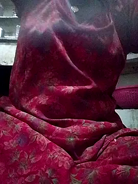 Snapshot of aunty_sumy chatting on February 2026 03:50:02 PM aunty sumy online show from February 2026 03:50:02 PM