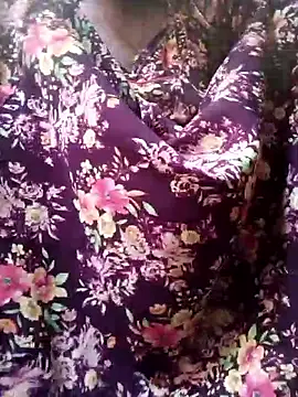 Snapshot of aunty_sumy chatting on February 2026 06:37:01 AM aunty sumy online show from February 2026 06:37:01 AM