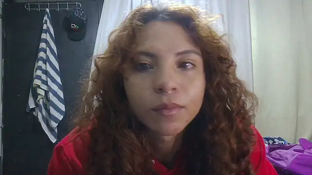 Snapshot of VioletV chatting on June 2026 01:21:01 AM VioletV online show from June 2026 01:21:01 AM