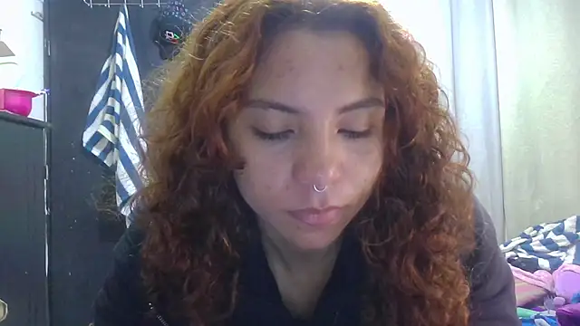 Snapshot of VioletV chatting on July 2026 01:43:02 AM VioletV online show from July 2026 01:43:02 AM