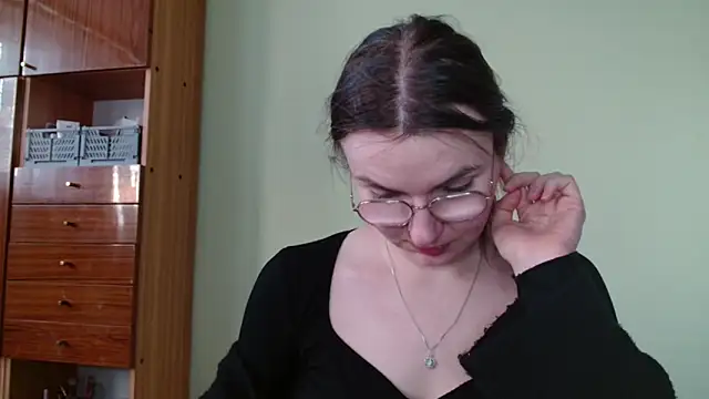 LooveELLYx online show from February 2025 02:43:01 PM