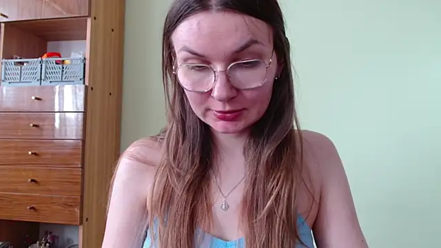 LooveELLYx online show from May 2026 01:51:02 PM