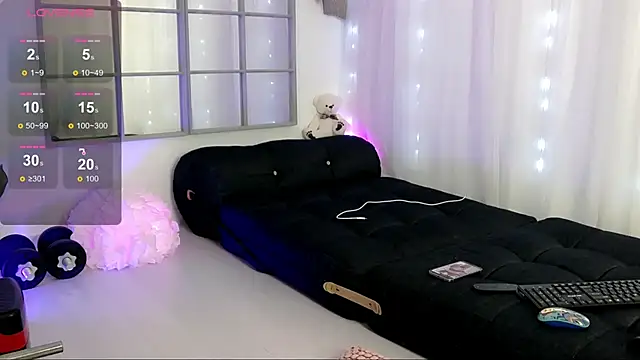 SarahRaynex online show from May 2026 10:44:02 AM