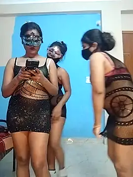 Sexy dolls online show from November 2025 01:11:01 PM