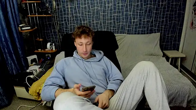 CuteBoy228 online show from May 2026 09:11:01 PM